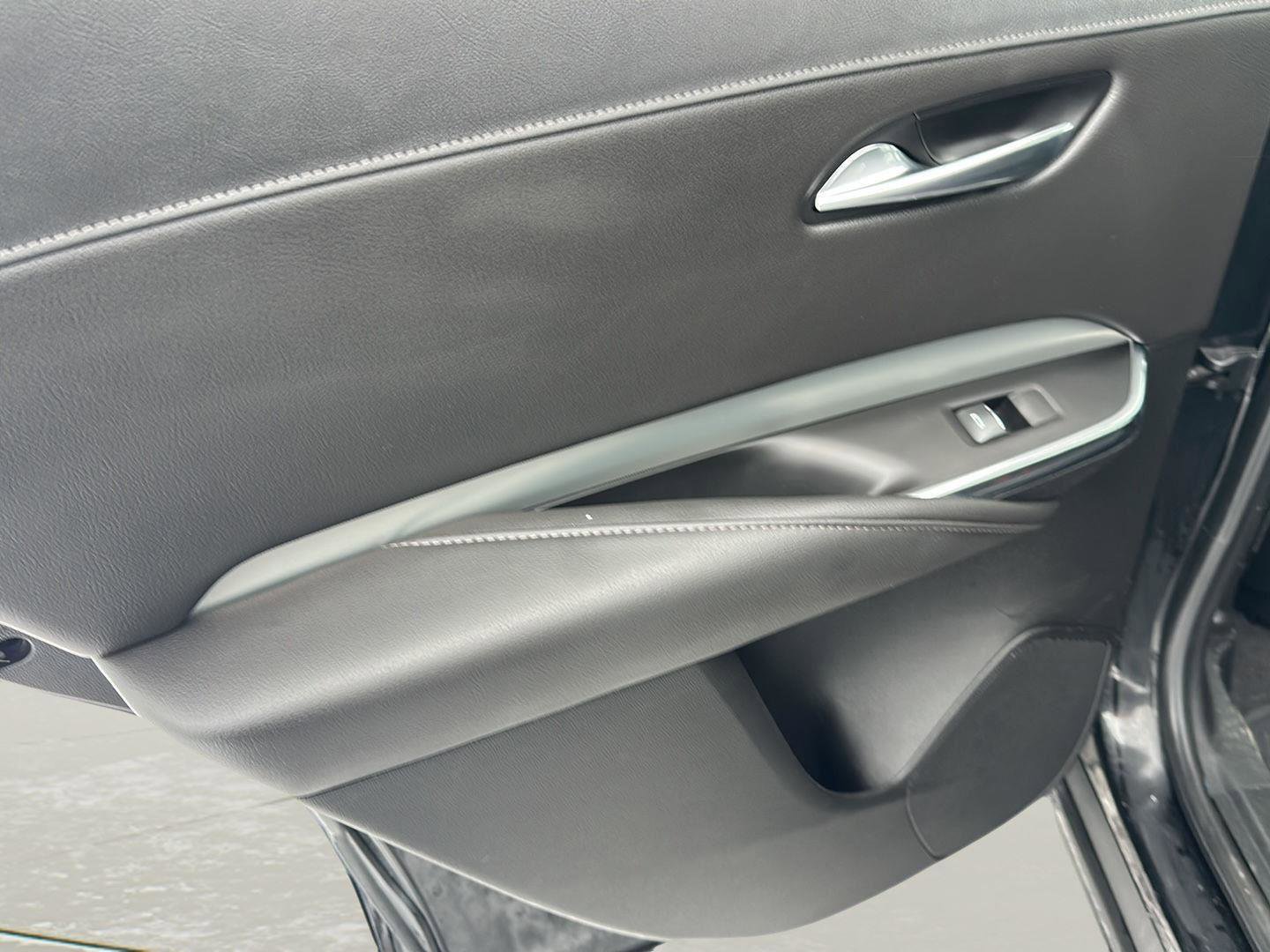 Used 2020 Cadillac XT4 Premium Luxury image 23