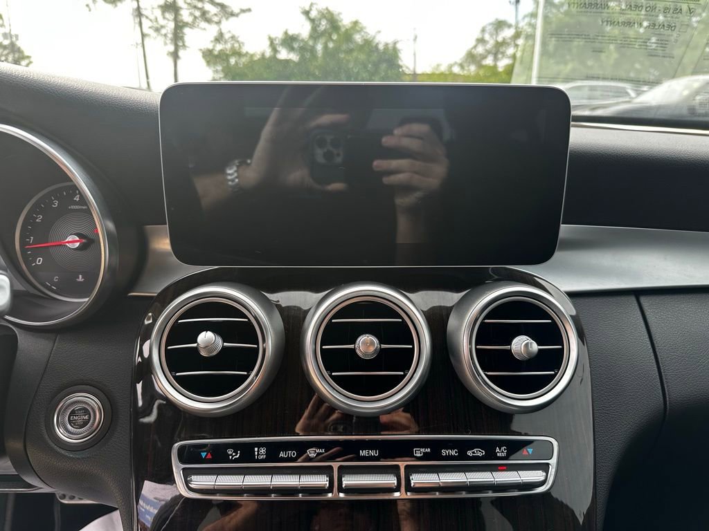 Used 2020 Mercedes-Benz C 300 4MATIC Sedan image 13