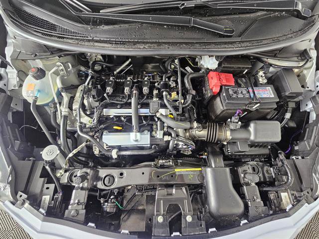 New 2025 Nissan Versa SR image 11