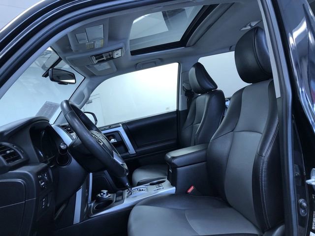 Used 2017 Toyota 4Runner SR5 Premium image 18