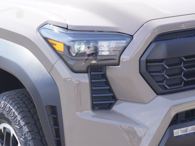 New 2026 Toyota Tacoma TRD Off-Road w/ TRD Off Road Premium Package AWD/4WD image 3