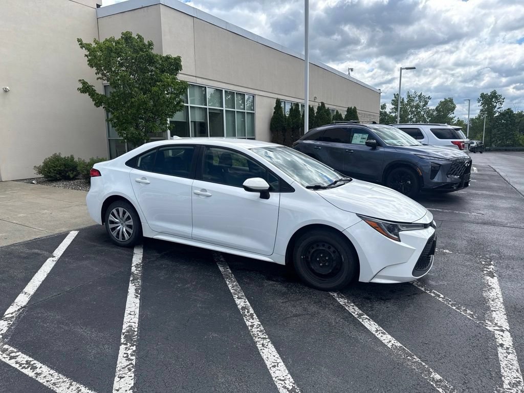 Used 2020 Toyota Corolla LE FWD image 4