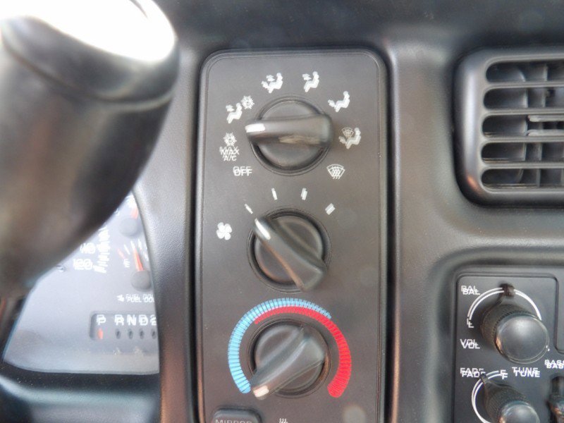 Used 1999 Dodge Ram 3500 Truck SLT image 20