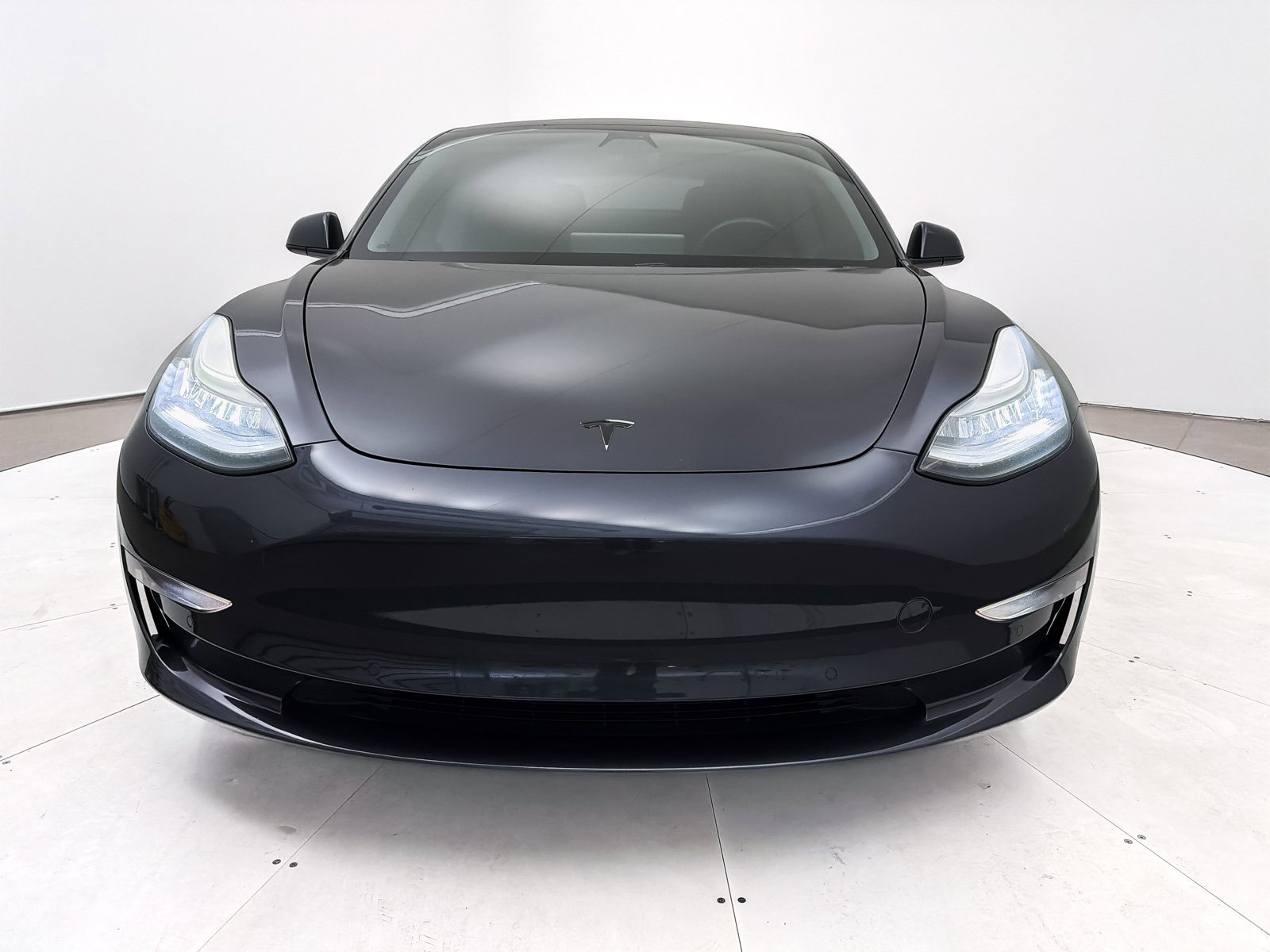 Used 2018 Tesla Model 3 Long Range image 11