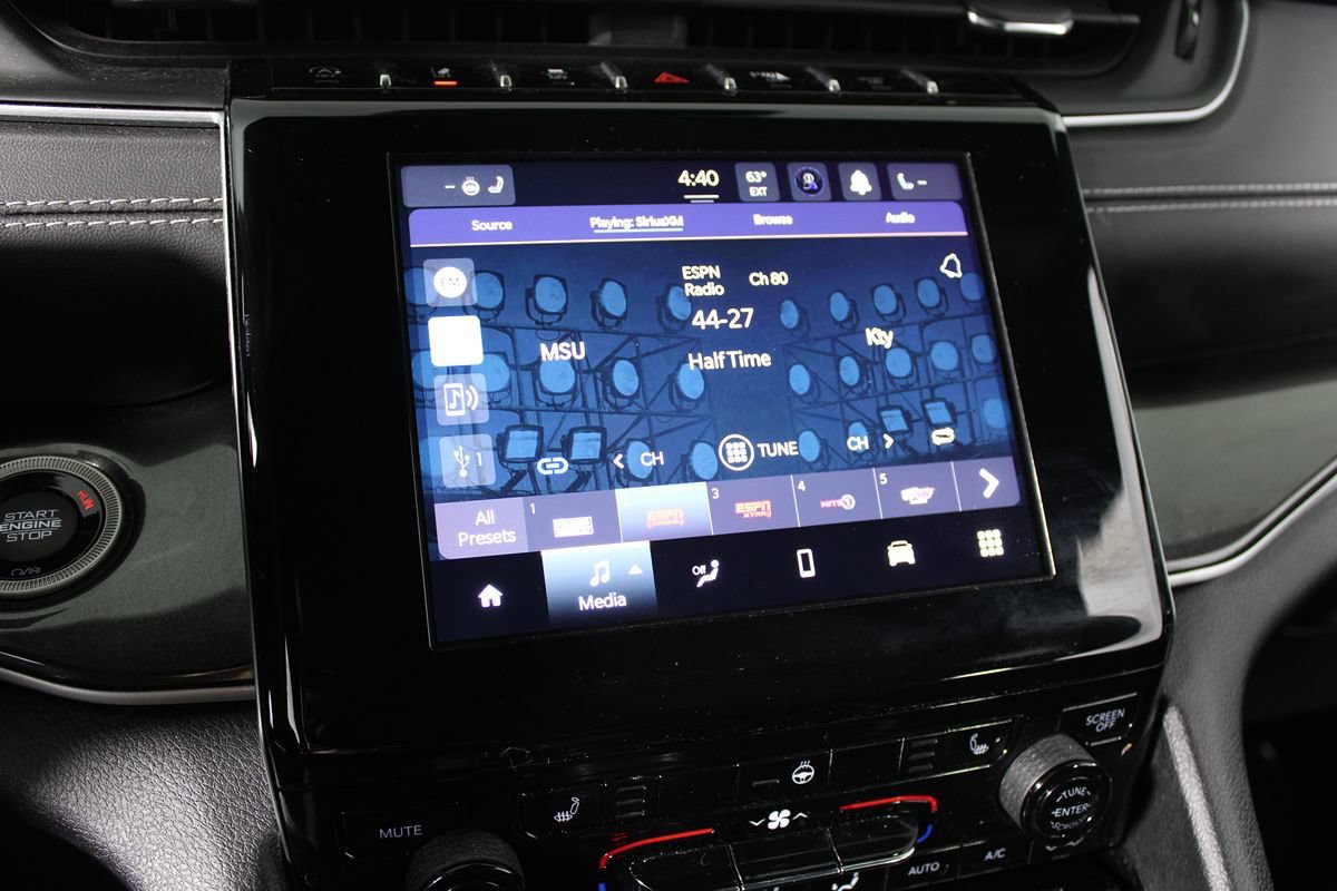 Used 2022 Jeep Grand Cherokee Altitude RWD image 29