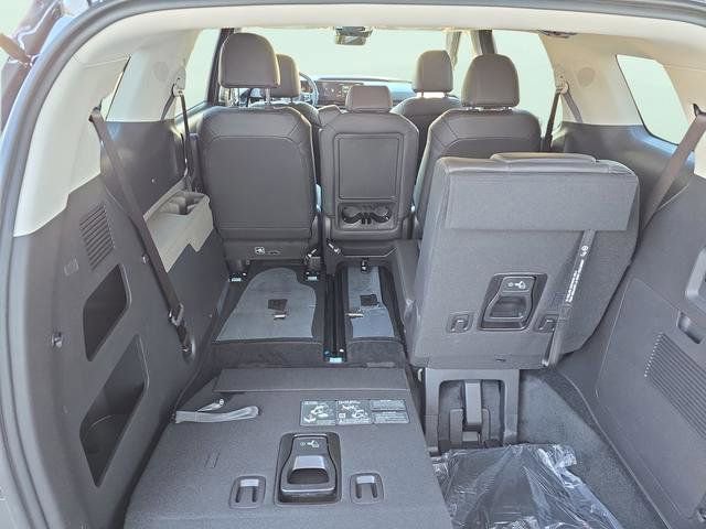 New 2026 Kia Carnival image 22