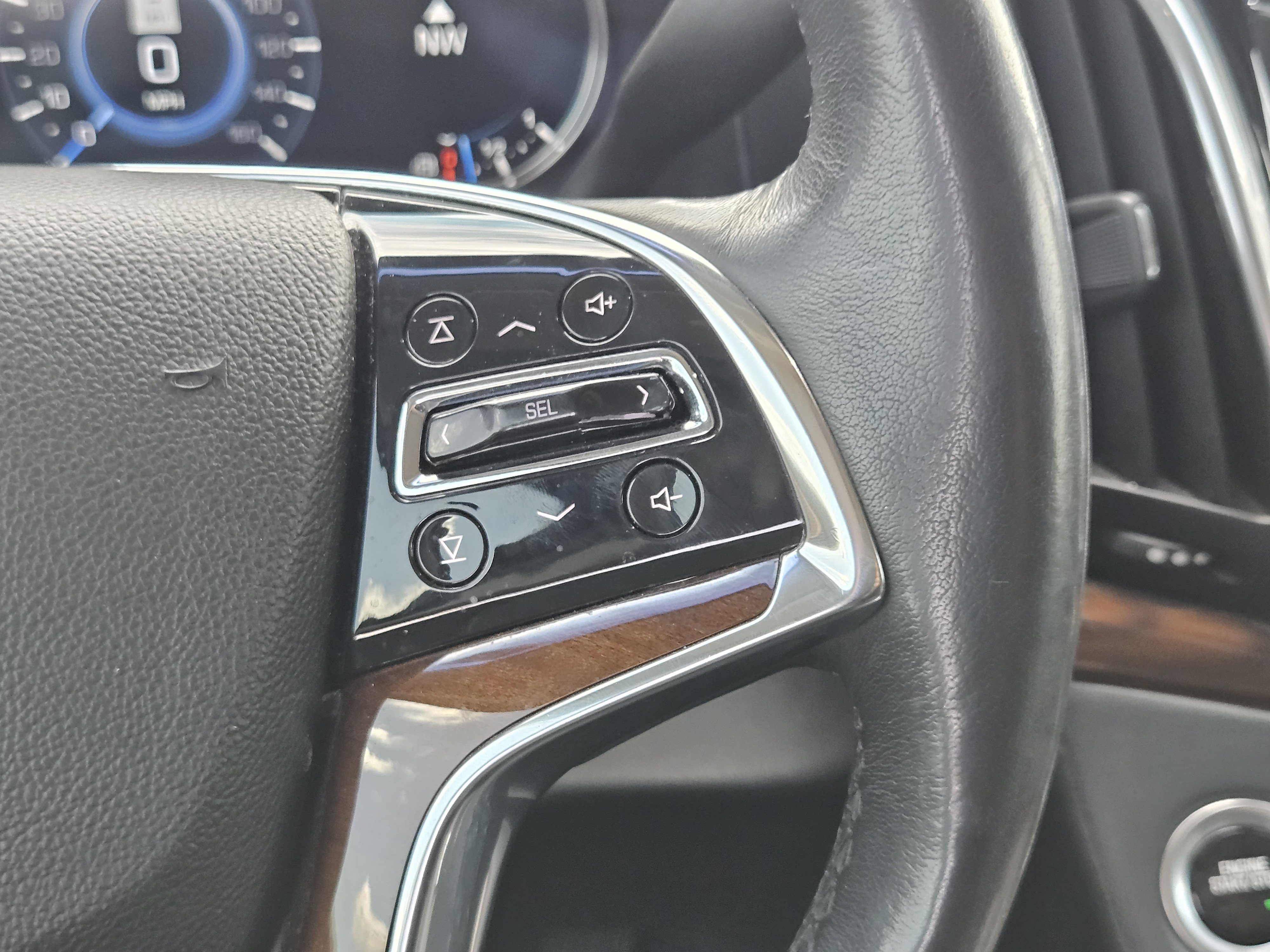 Used 2020 Cadillac Escalade ESV Luxury RWD image 30