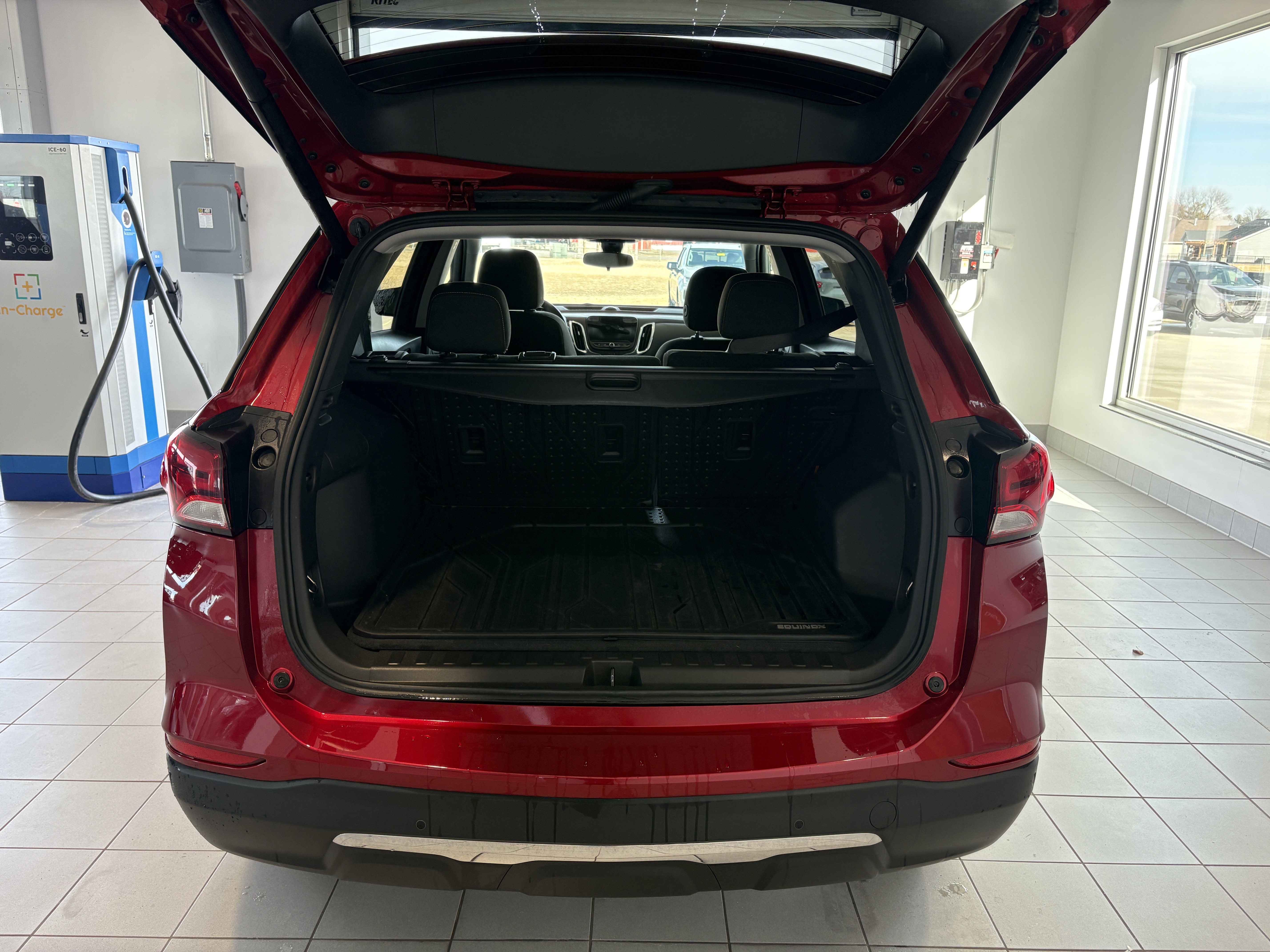 Used 2024 Chevrolet Equinox LT image 5