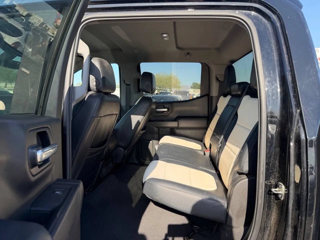 Used 2020 Chevrolet Silverado 1500 LT AWD/4WD image 21