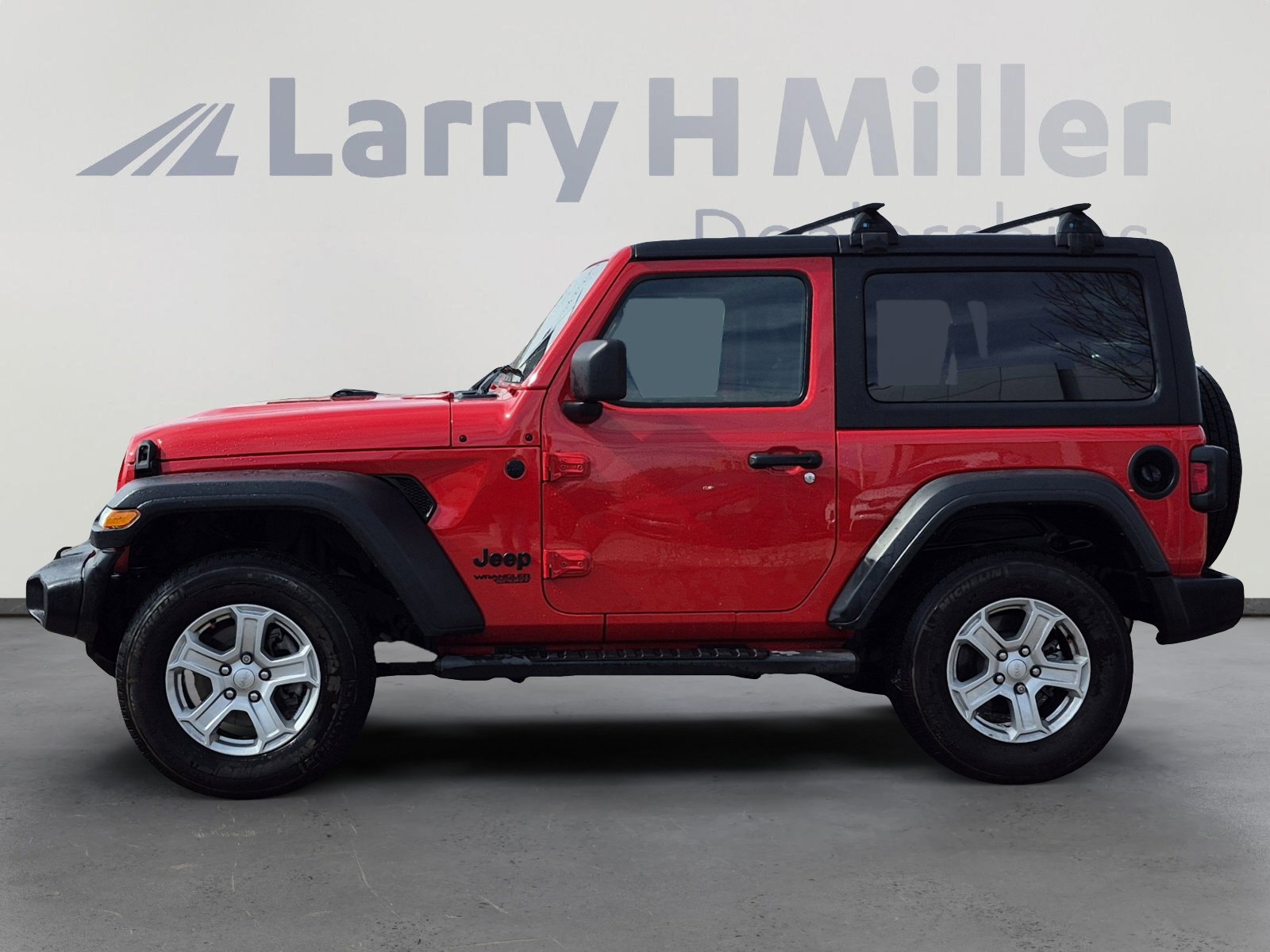 Used 2021 Jeep Wrangler Sport S image 2