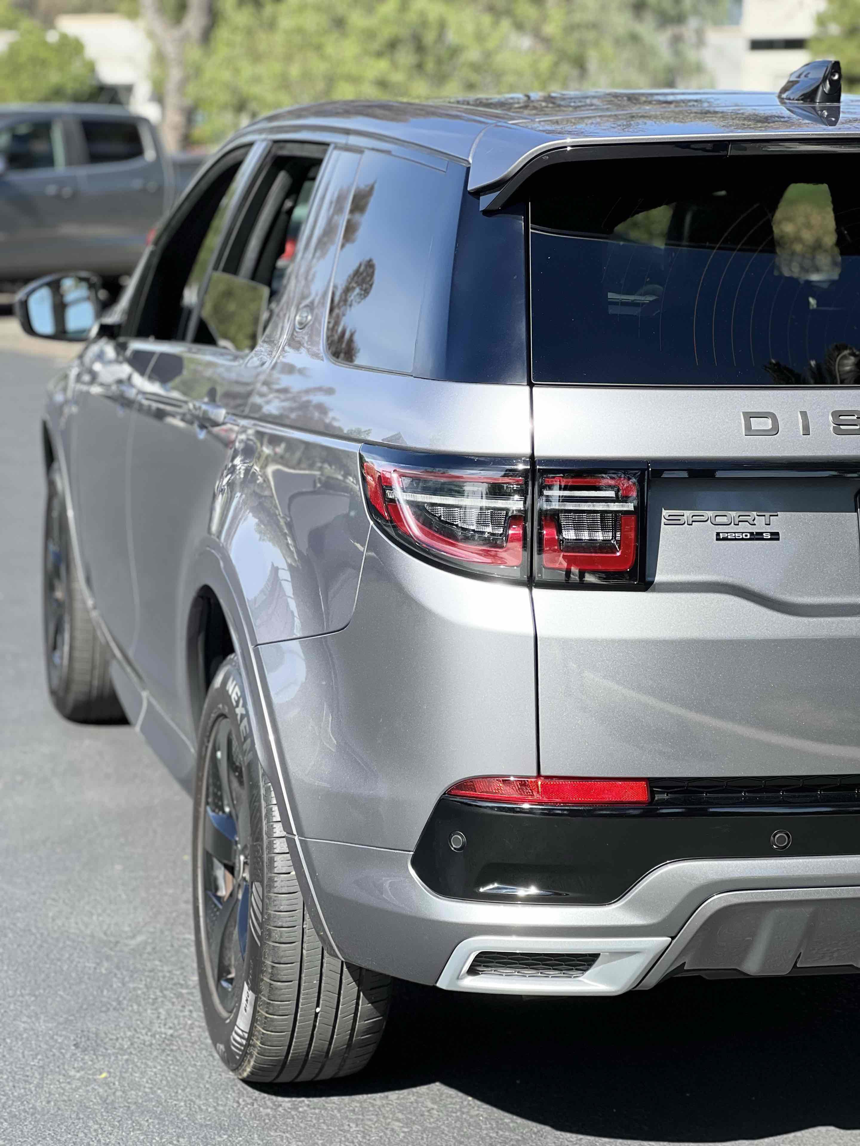Used 2020 Land Rover Discovery Sport S R-Dynamic AWD/4WD image 48