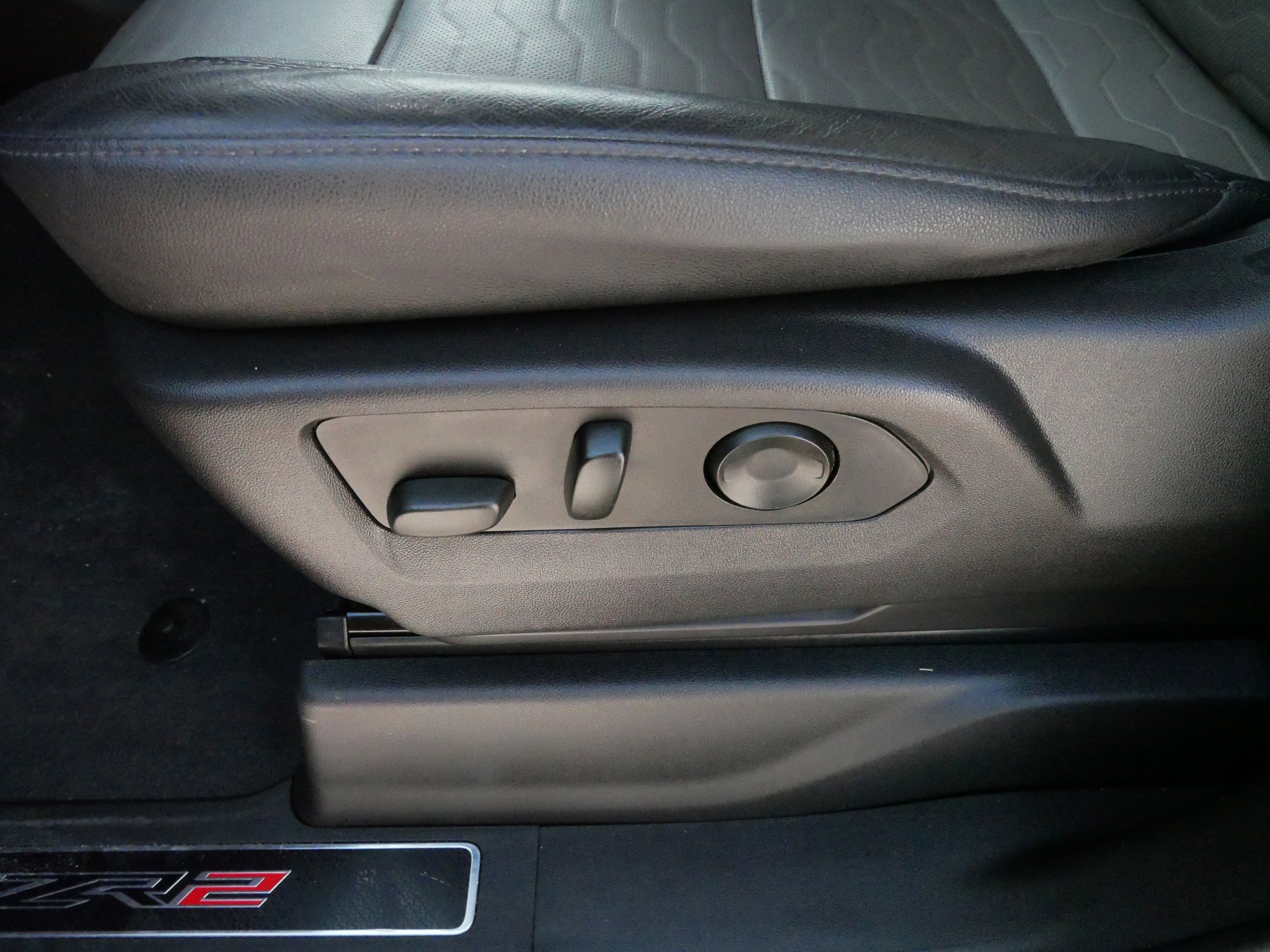 Used 2022 Chevrolet Silverado 1500 ZR2 w/ Technology Package image 20