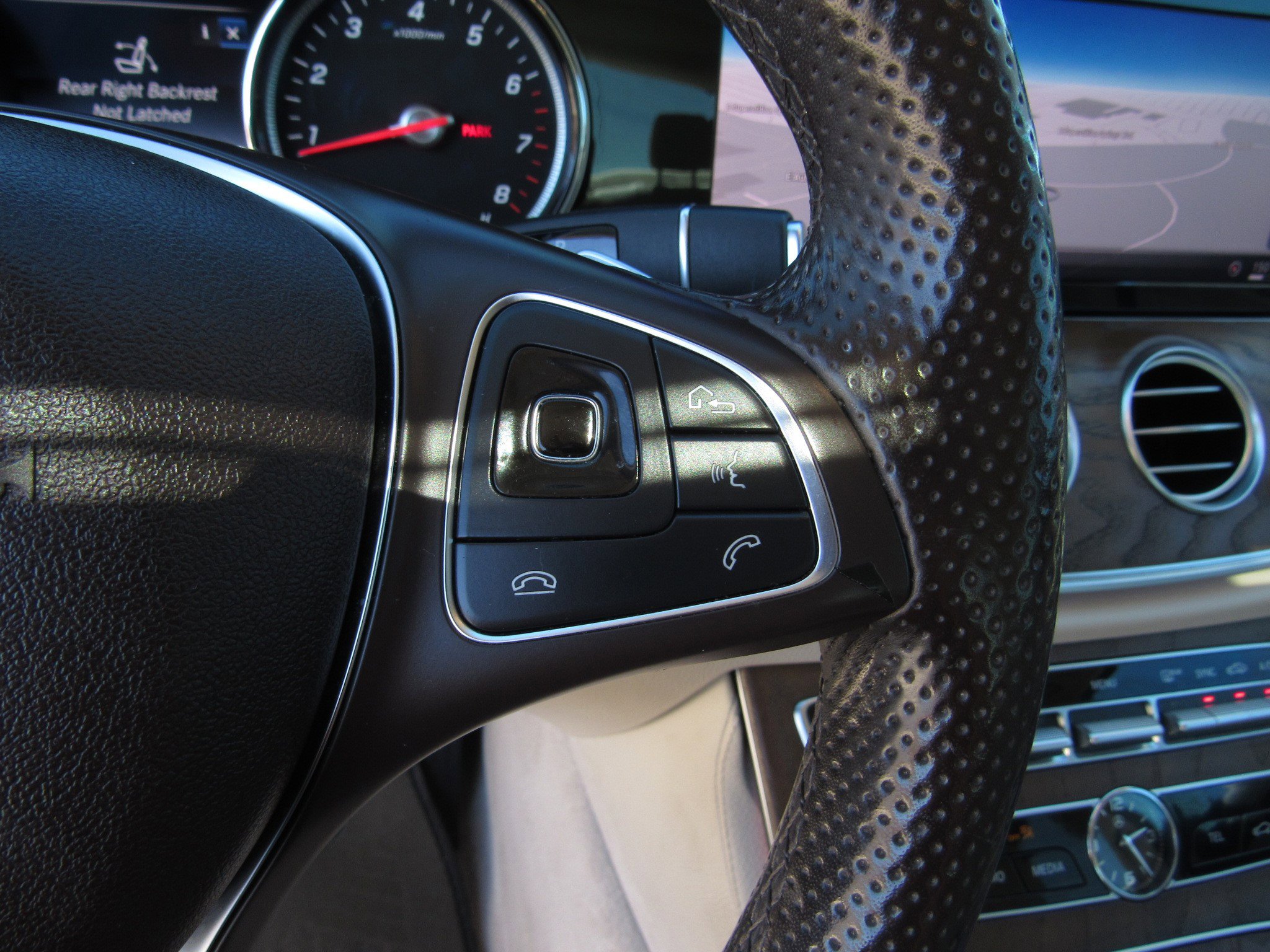 Used 2018 Mercedes-Benz E 300 image 23