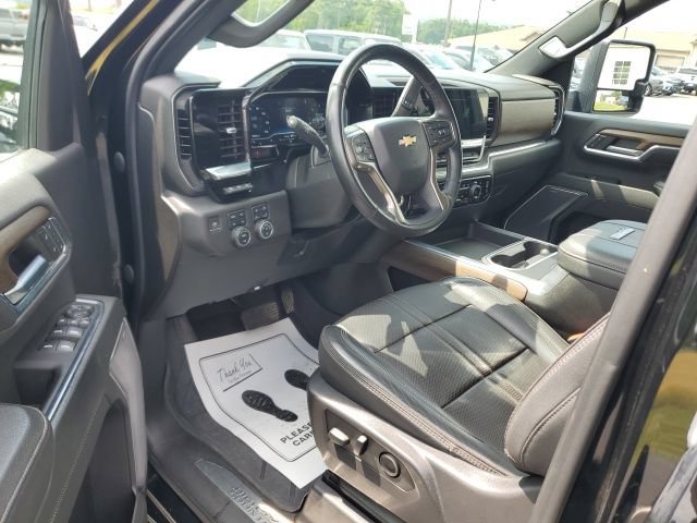 Used 2024 Chevrolet Silverado 3500 High Country w/ High Country Premium Package AWD/4WD image 12