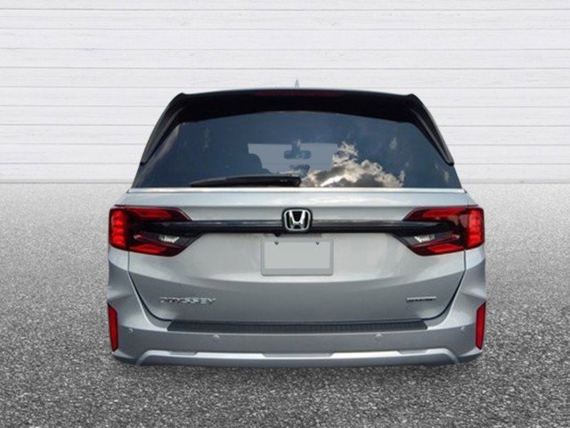 New 2026 Honda Odyssey Touring image 4