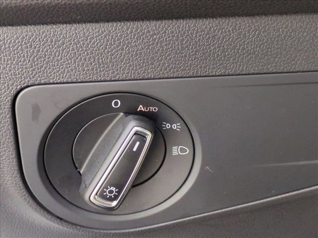 Used 2022 Volkswagen Tiguan SE R-Line image 14