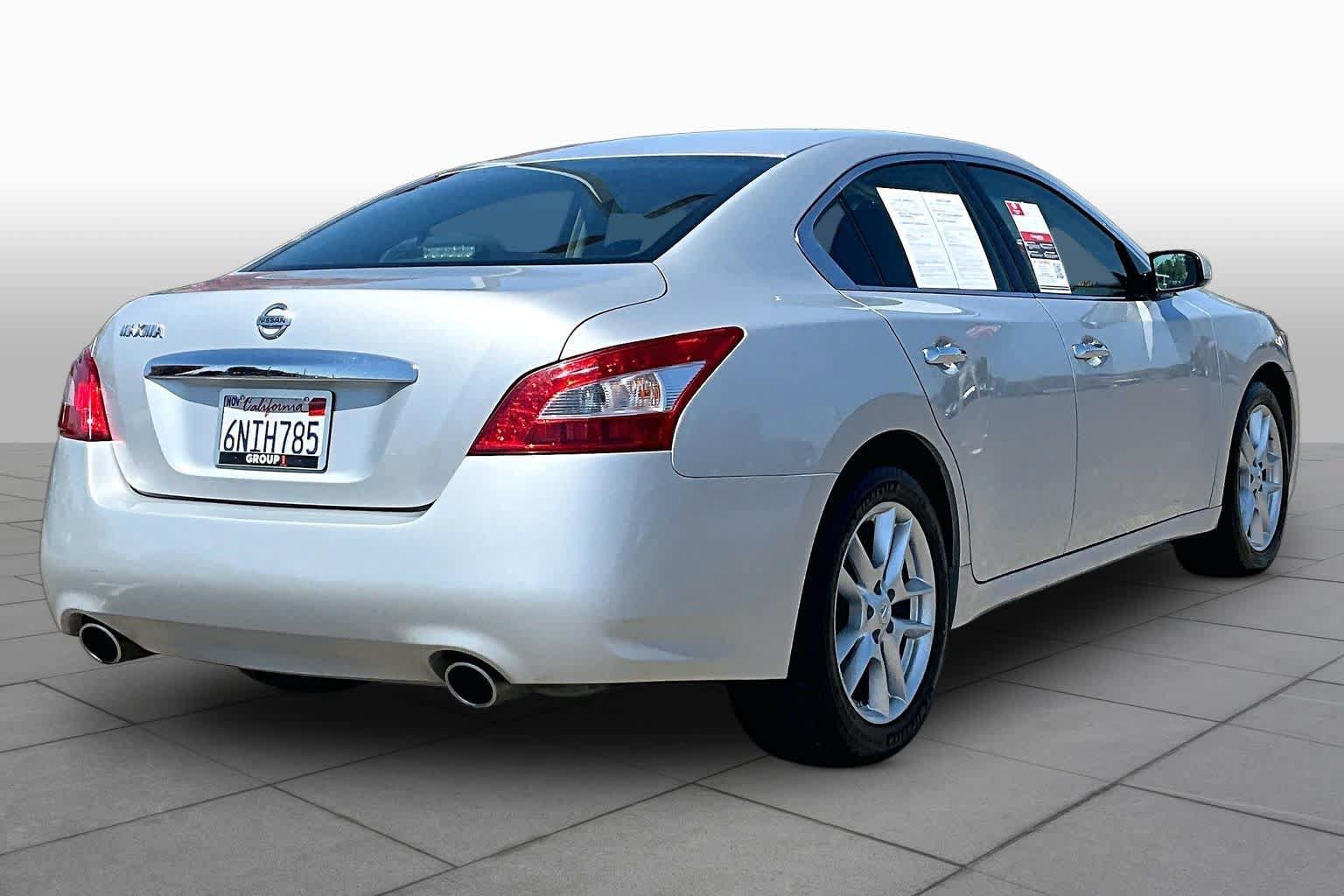Used 2011 Nissan Maxima 3.5 S FWD image 12