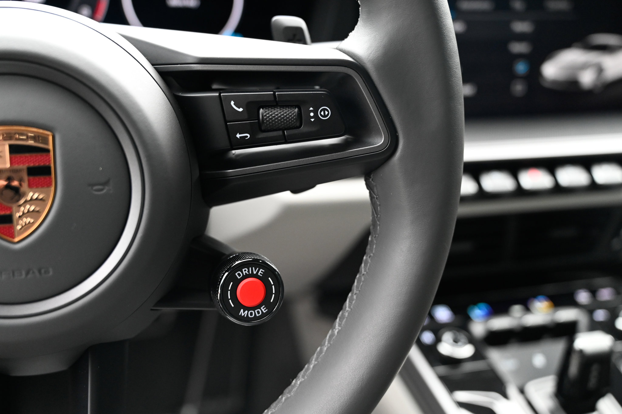 Used 2025 Porsche 911 Carrera image 27