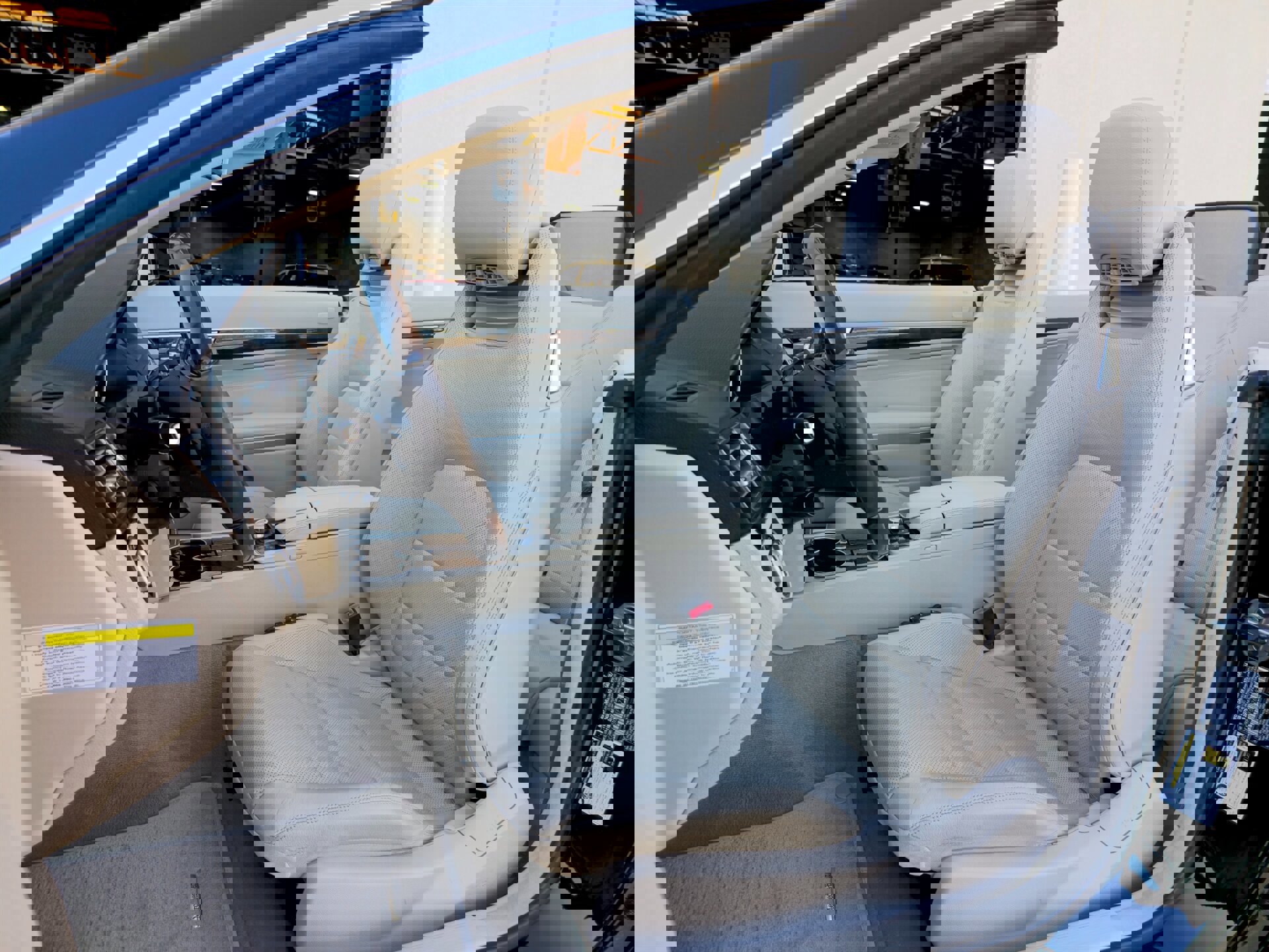 Used 2014 Mercedes-Benz E 350 Cabriolet w/ Premium 1 Package image 17