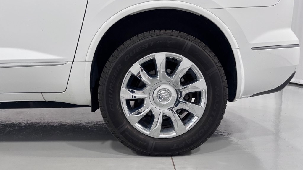 Used 2017 Buick Enclave Premium AWD/4WD image 32