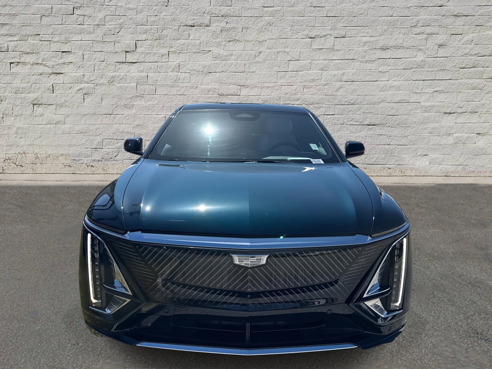 Used 2024 Cadillac Lyriq Luxury image 8