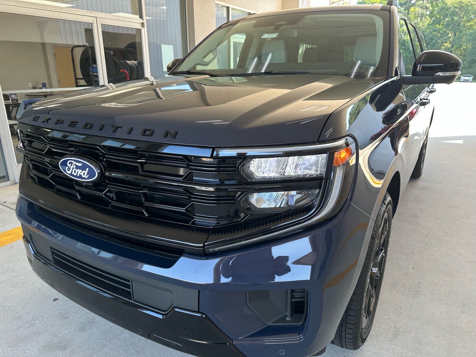 New 2027 Ford Expedition Max Platinum AWD/4WD video 1
