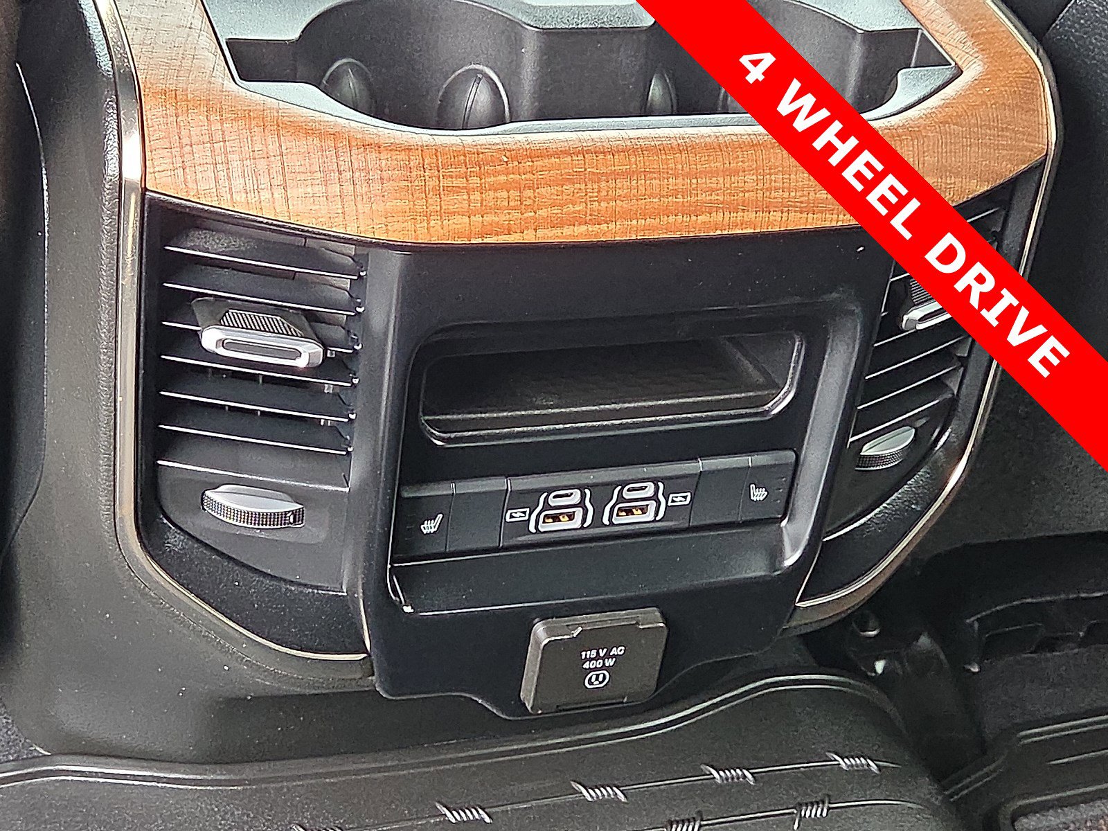 Used 2024 RAM 2500 Limited image 11