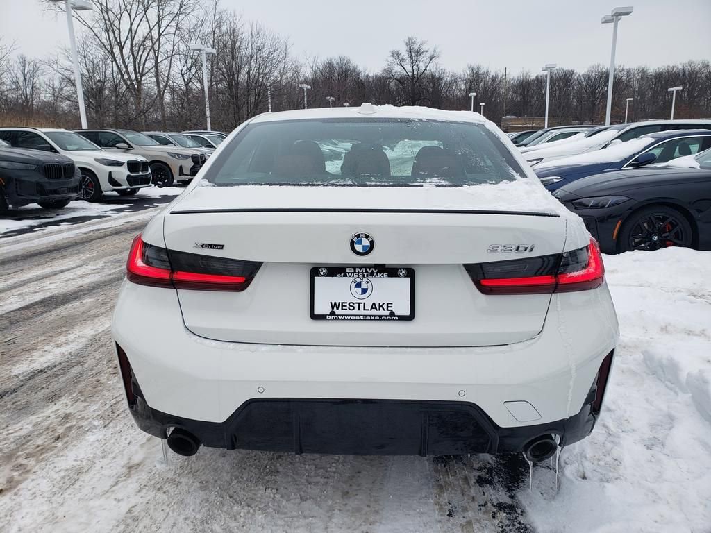 New 2026 BMW 330i xDrive Sedan w/ M Sport Package AWD/4WD image 5