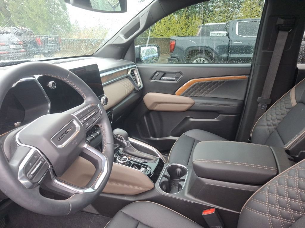 Certified 2025 GMC Canyon Denali AWD/4WD image 11