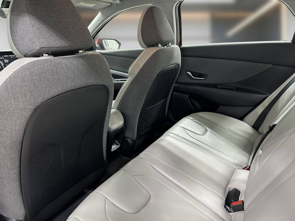 Certified 2024 Hyundai Elantra Limited FWD image 16