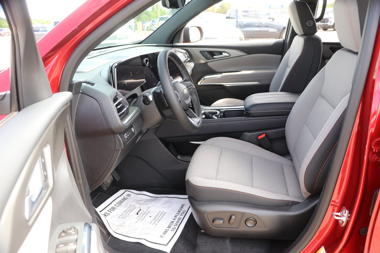 New 2026 Chevrolet Traverse LT w/ Driver Confidence Package FWD image 13