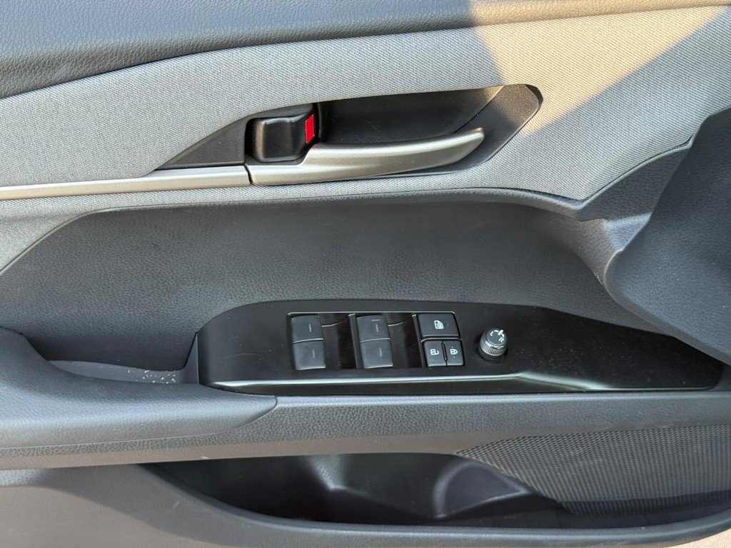 Certified 2025 Toyota Camry LE FWD image 17