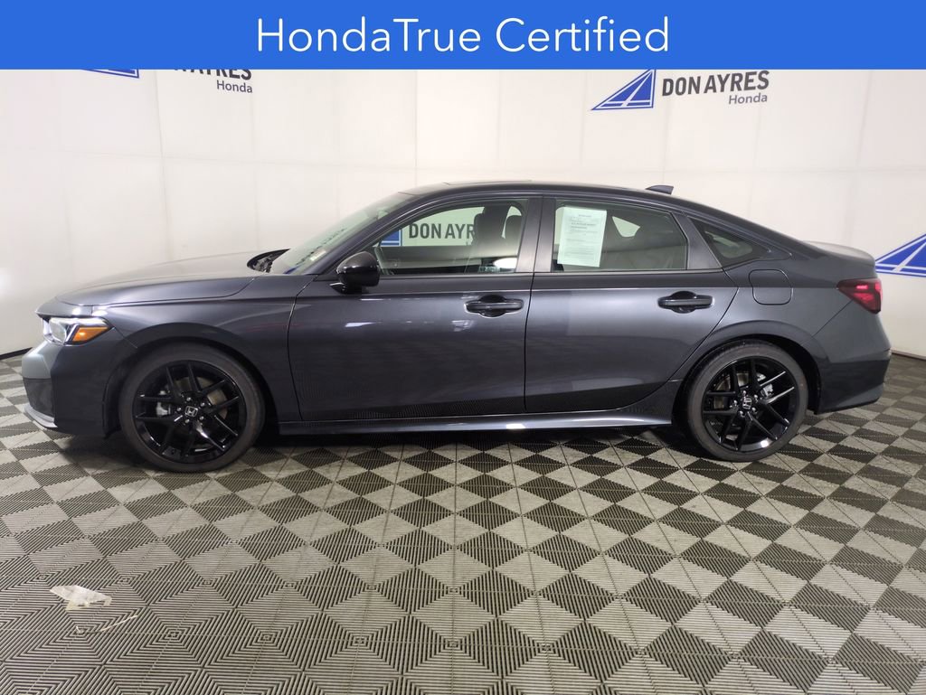 Used 2025 Honda Civic Sport image 2