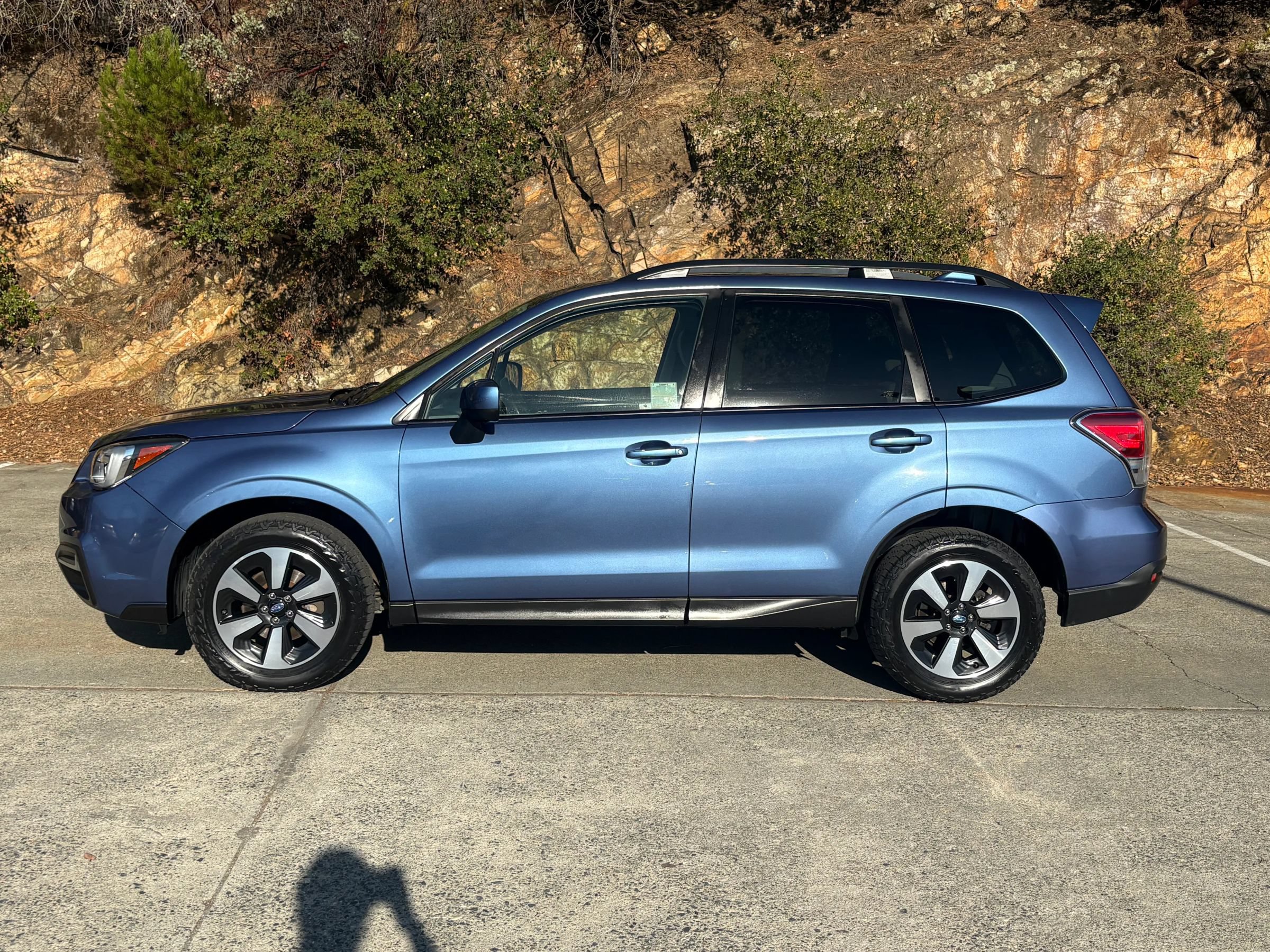 Used 2018 Subaru Forester 2.5i Premium AWD/4WD image 2