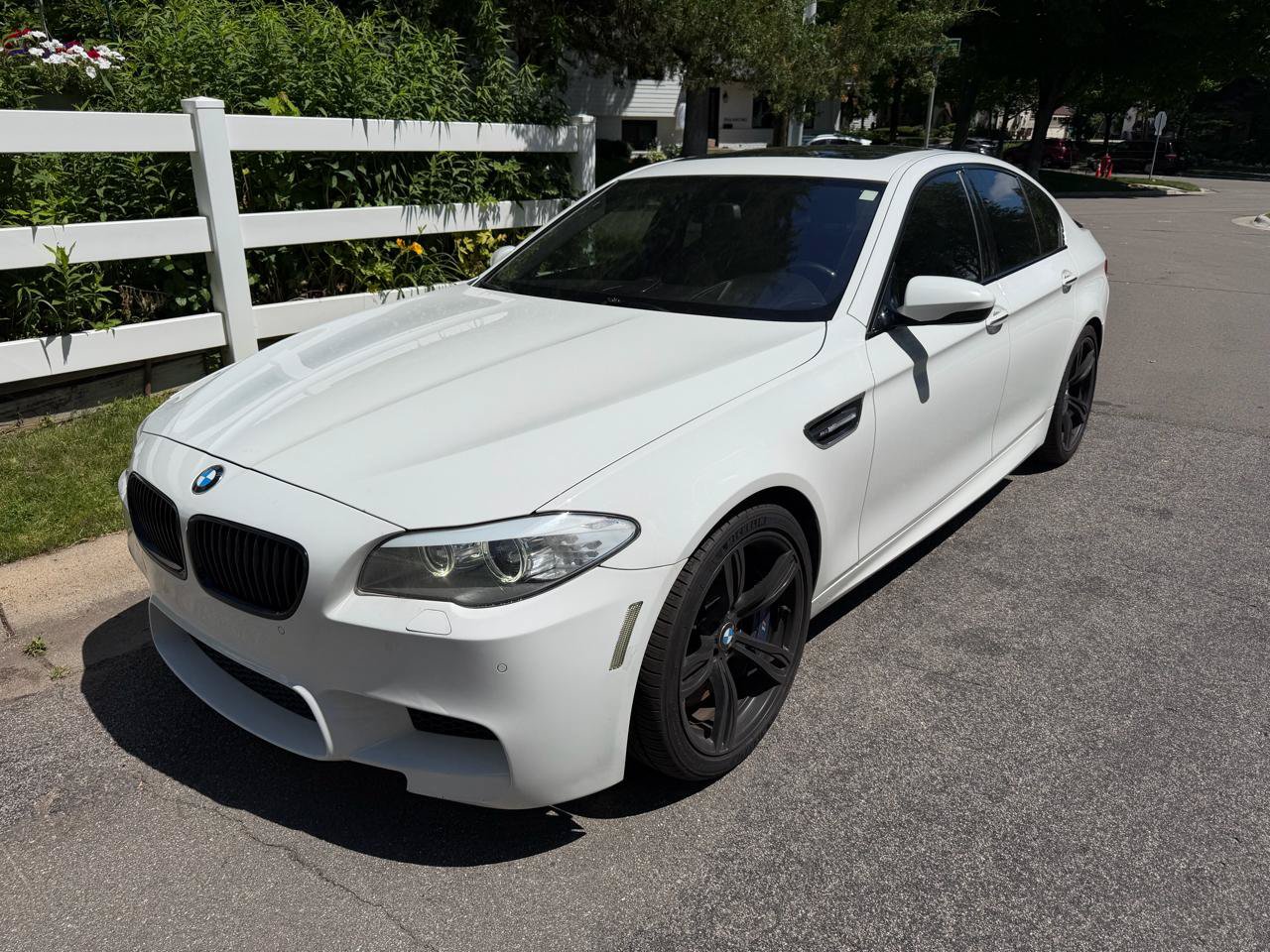 Used 2013 BMW M5 RWD image 13