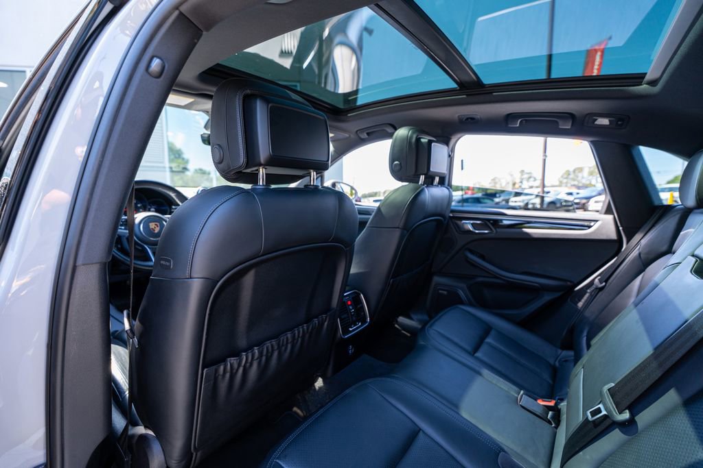 Used 2020 Porsche Macan AWD/4WD image 49