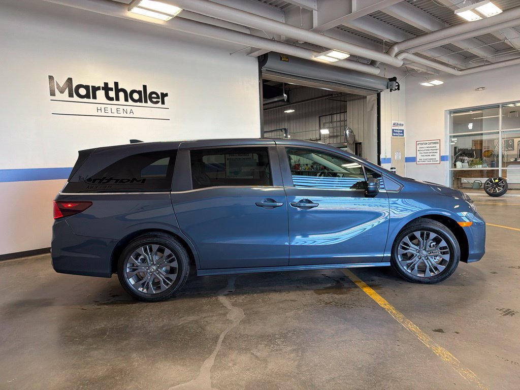 New 2027 Honda Odyssey Touring image 4