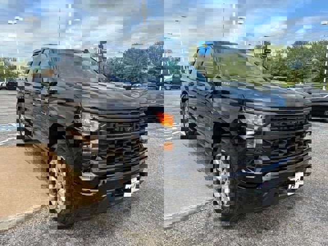 New 2026 Chevrolet Silverado 1500 Custom AWD/4WD image 4