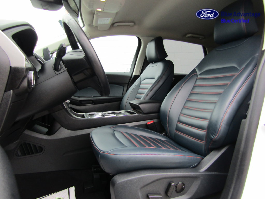 Certified 2024 Ford Edge SEL w/ Sport Appearance Package AWD/4WD image 3