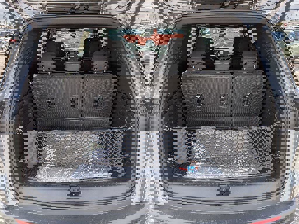 New 2026 Chevrolet Traverse LT w/ Sun and Wheel Package image 30