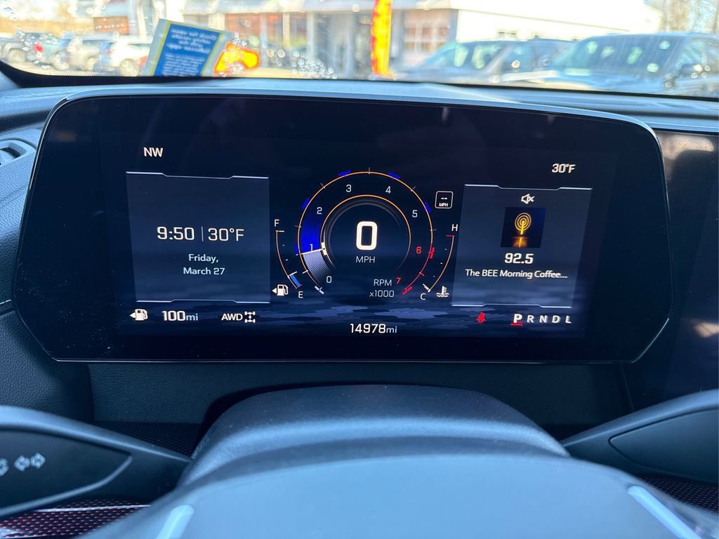 Used 2024 Chevrolet Traverse Z71 image 23