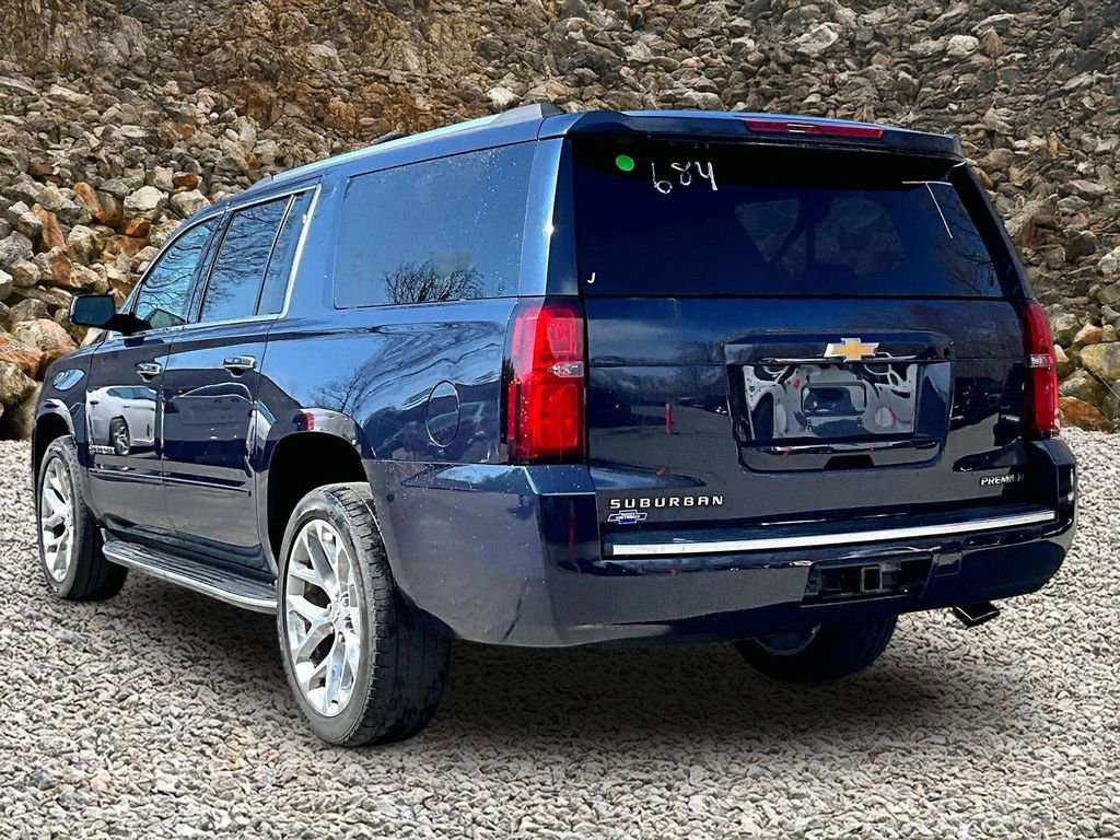Used 2020 Chevrolet Suburban Premier image 11