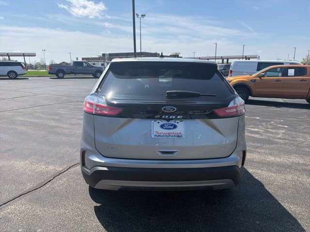 Used 2024 Ford Edge SEL AWD/4WD image 4