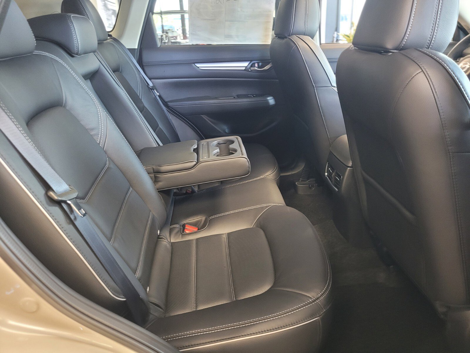 New 2025 MAZDA CX-5 AWD 2.5 S w/ Premium Plus Pkg image 15