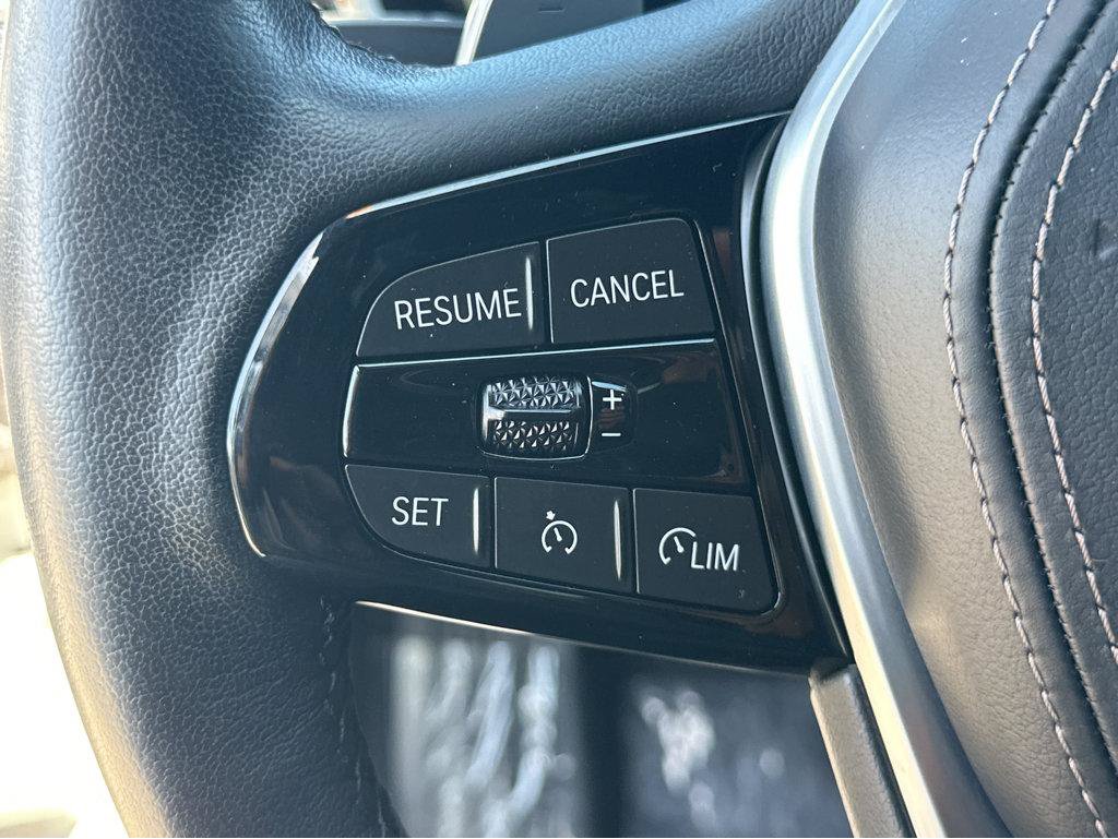Used 2023 BMW 530e RWD image 22