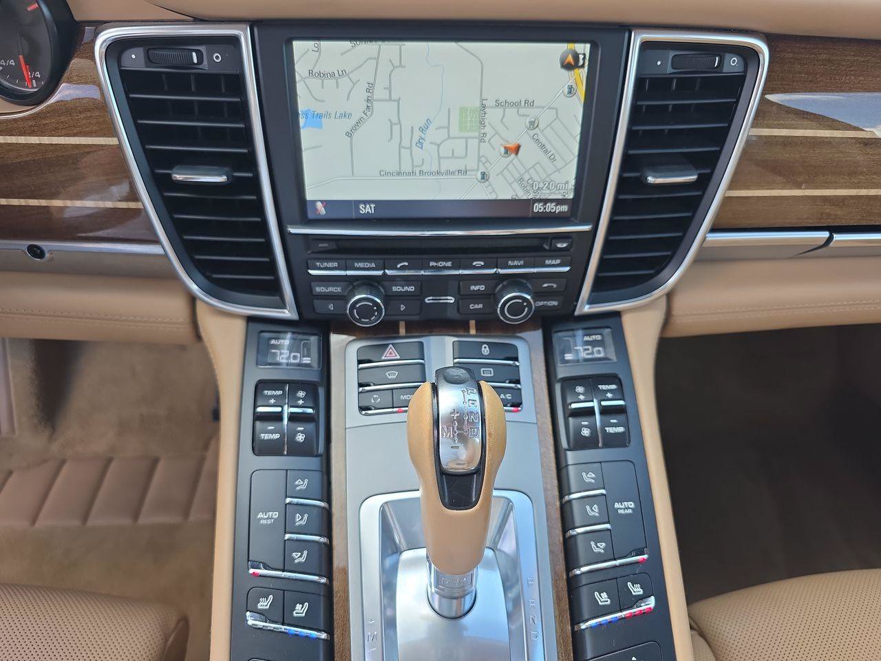 Used 2013 Porsche Panamera GTS AWD/4WD image 9
