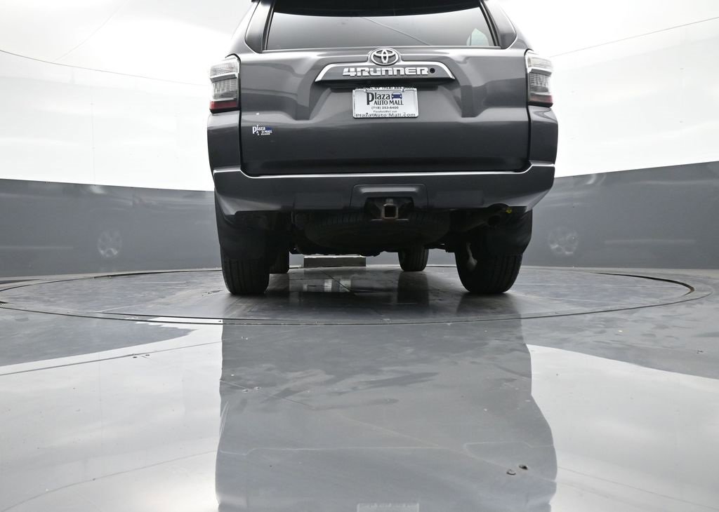 Certified 2016 Toyota 4Runner SR5 image 29