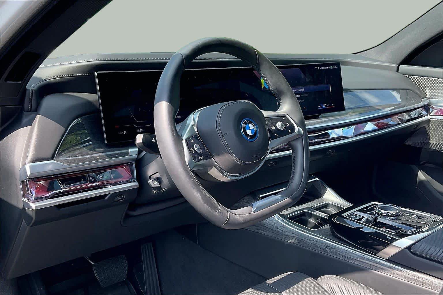 Used 2024 BMW i7 eDrive50 RWD image 17
