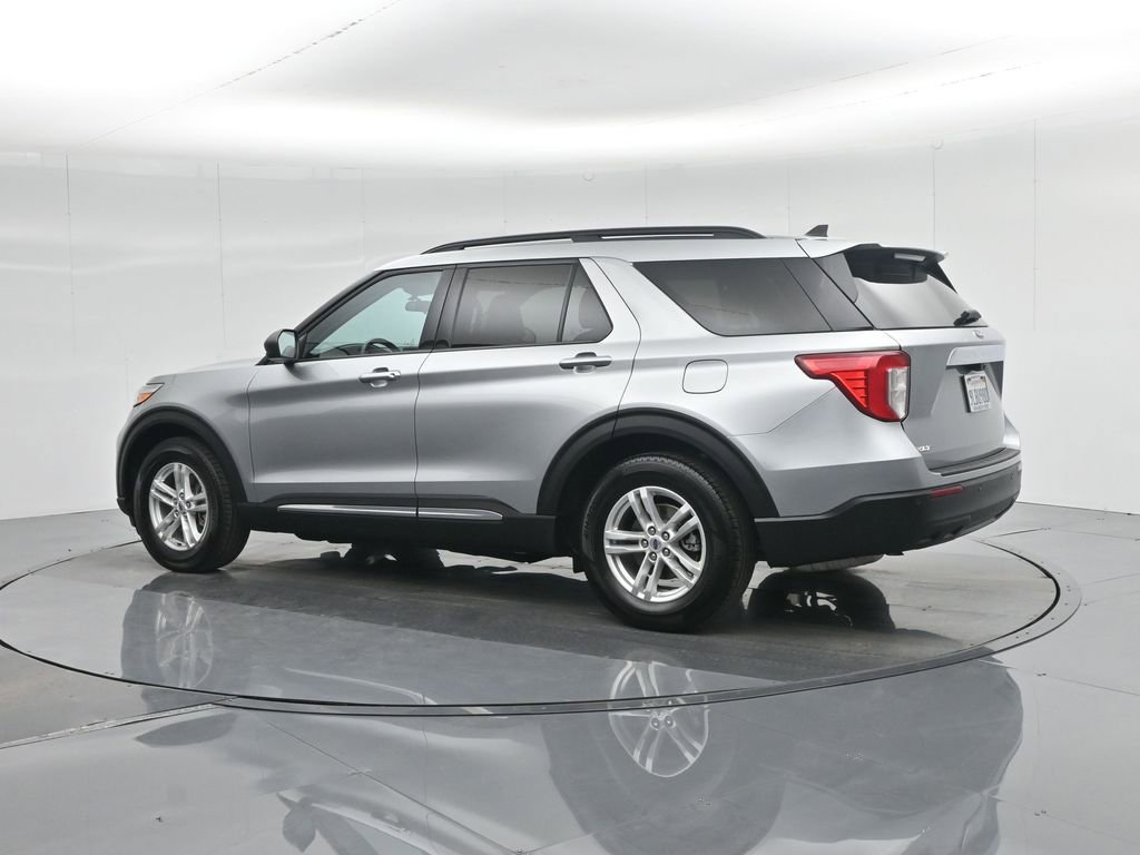 Certified 2023 Ford Explorer XLT image 7