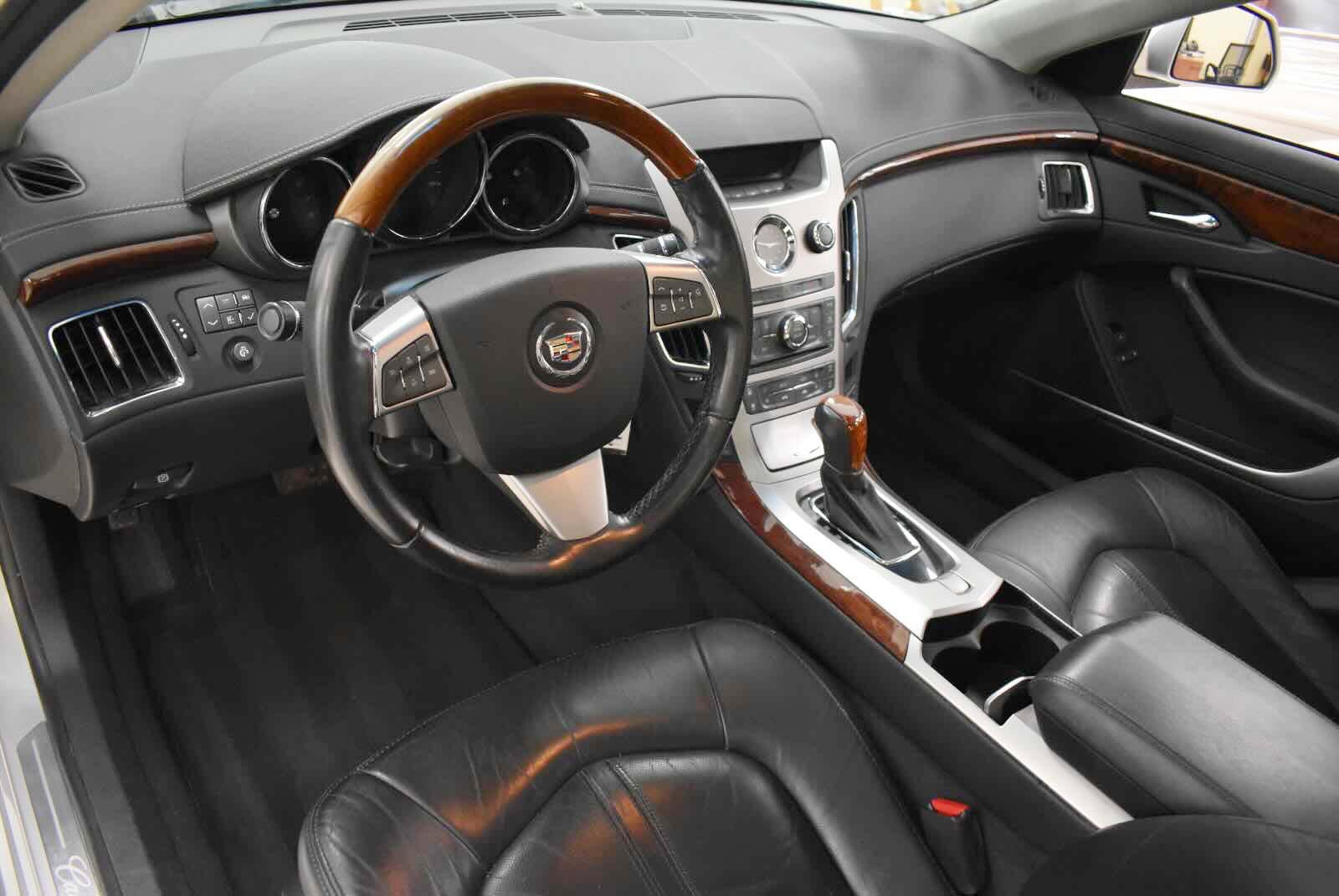 Used 2010 Cadillac CTS Luxury AWD/4WD image 11